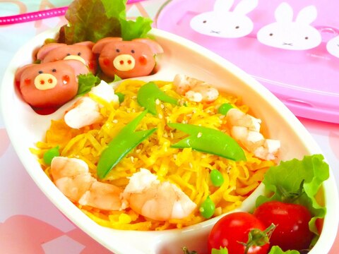 丸いウィンナーで♪3匹の子ブタさん　キャラ弁